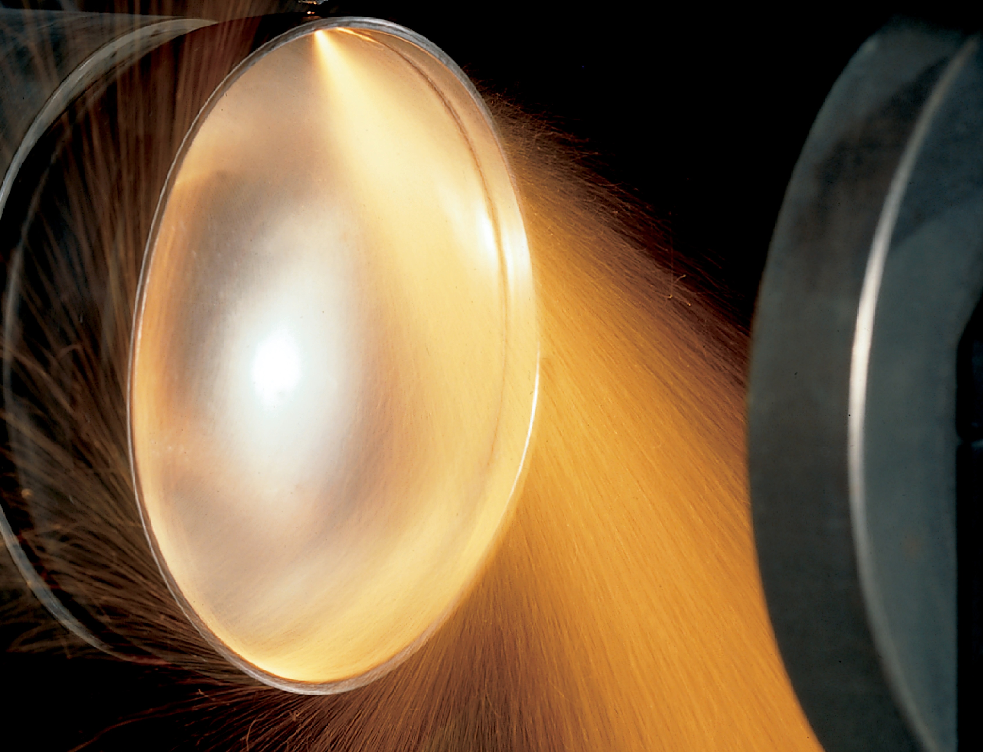 YOUR SOLUTIONS<br/>TURNKEY LASER - Laser Automation